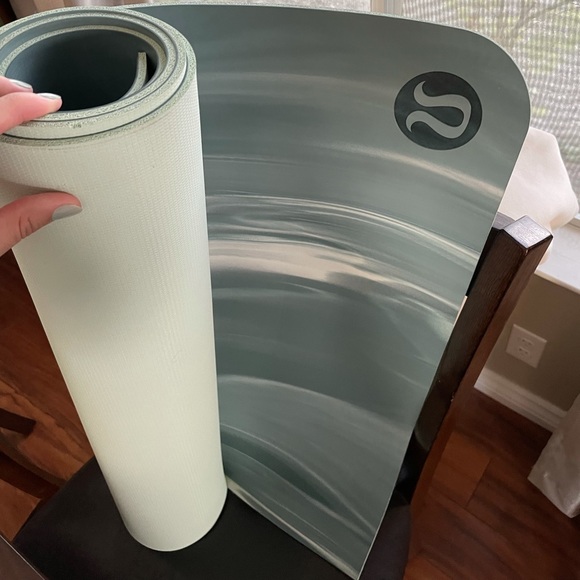 Lululemon Yoga Mat